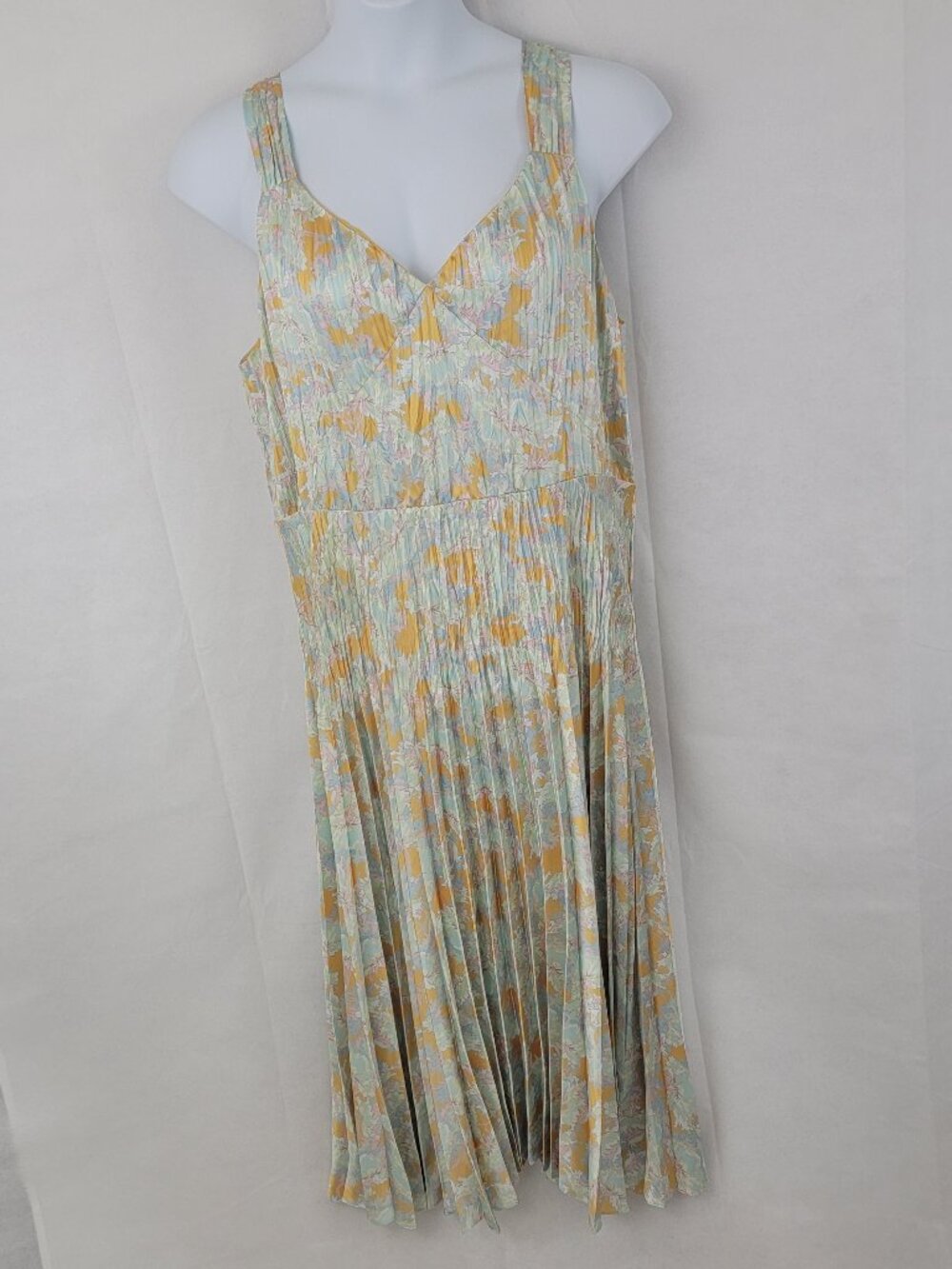 VINCE Womens Lotus V-Neck Pleated Slip Size XL Midi V Neck Sleeveless